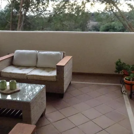 شقة Elviria 2-bed Sleeps 4 Pool 20m To *