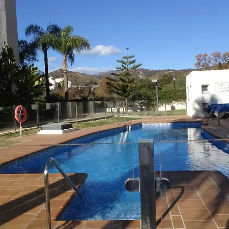 Elviria 2-bed Sleeps 4 Pool 20m To شقة