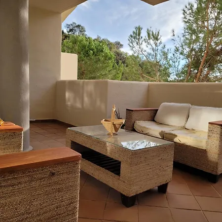Elviria 2-bed Sleeps 4 Pool 20m To
